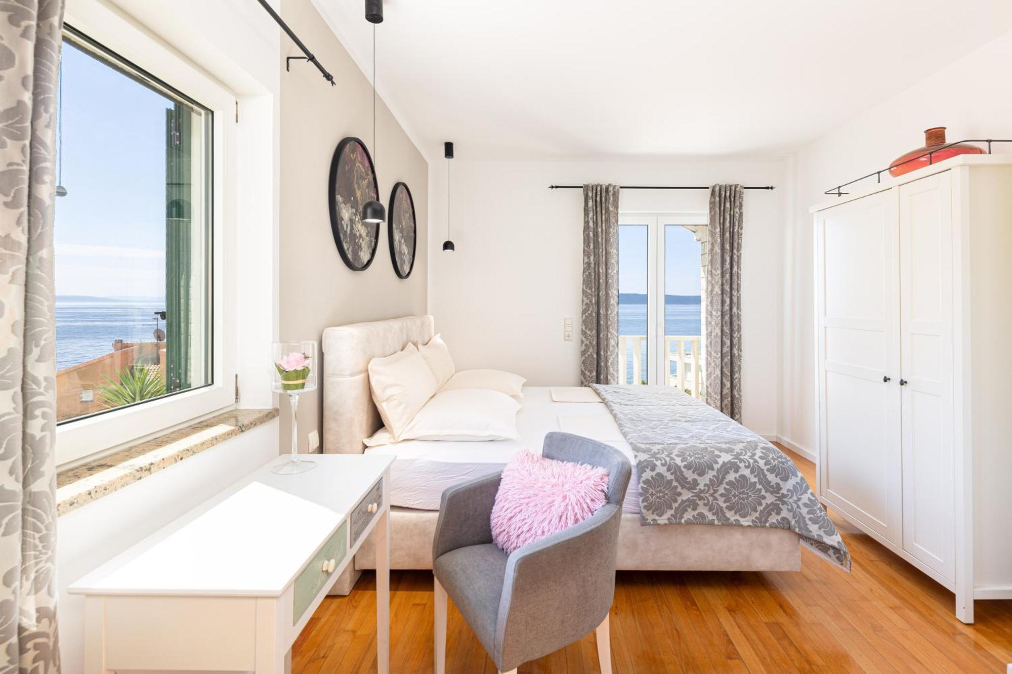 Apartments Wisibada Трогір Екстер'єр фото