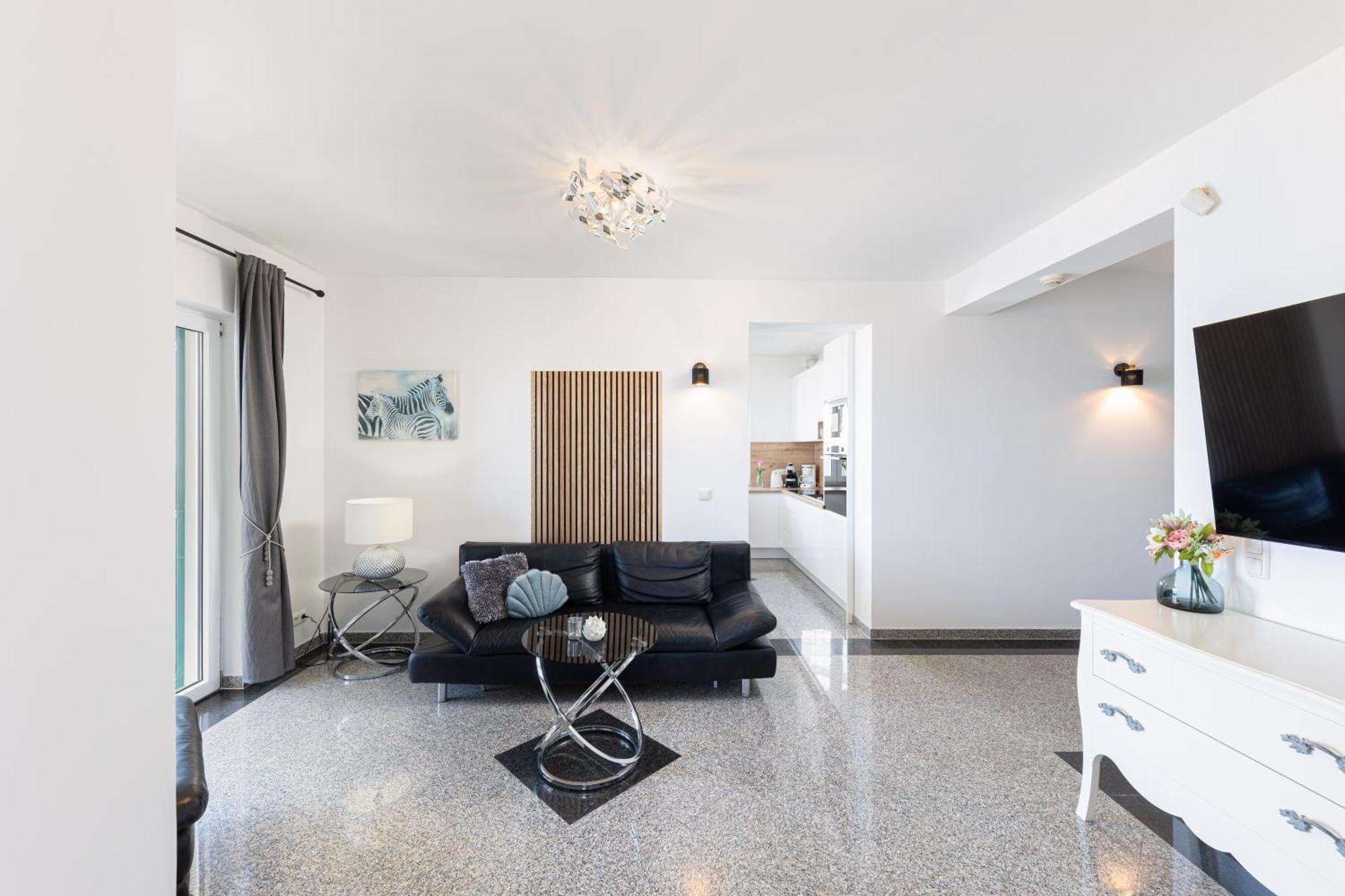 Apartments Wisibada Трогір Екстер'єр фото